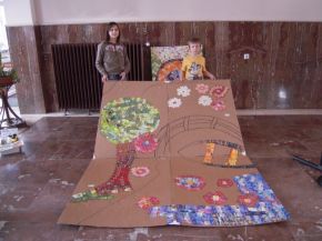 Terezka s Marcelem u druhého z obrázků.