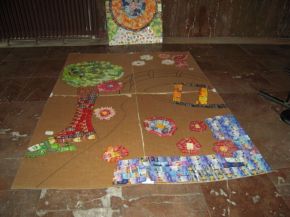 Druhý obrázek čeká na své tvůrce.