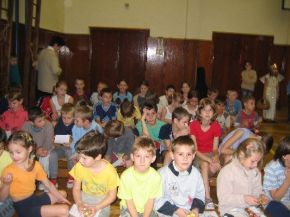 1.stupeň před mikulášskou nadílkou sportoval a soutěžil.